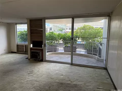 1717 Ala Wai Blvd #306, Honolulu, HI 96815