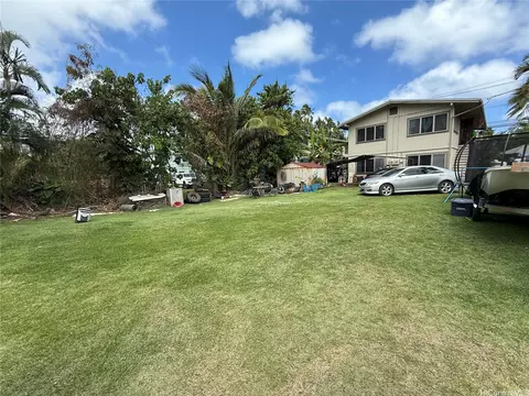 431 Kawailoa Rd #A, Kailua, HI 96734