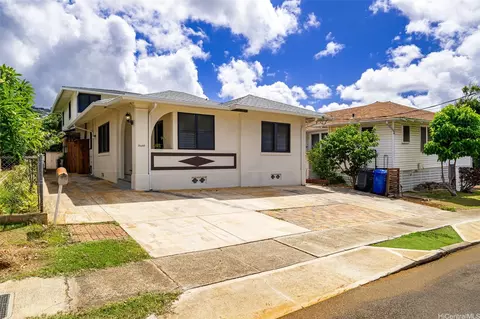 3666 Keanu St, Honolulu, HI 96816