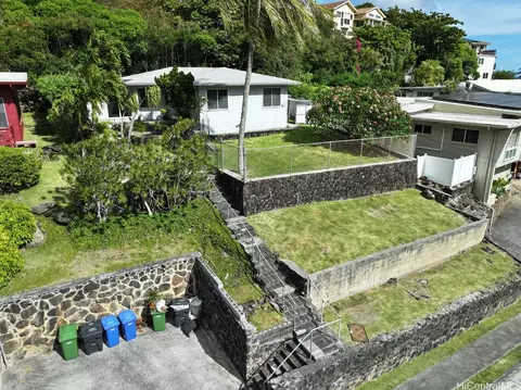 933 Ailuna St, Honolulu, HI 96821