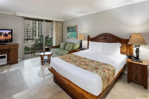 2045 Kalakaua Ave #618, Honolulu, HI 96815