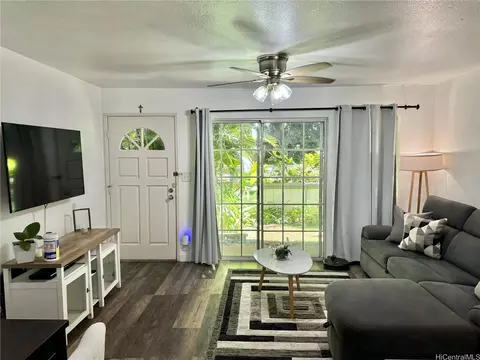645 Mananai Pl #23BD, Honolulu, HI 96818