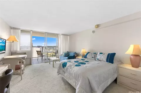 445 Seaside Ave #3704, Honolulu, HI 96815