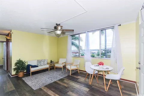 94-249 Waikele Rd #B209, Waipahu, HI 96797