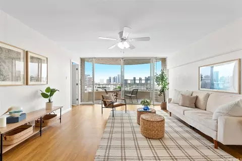 1447 Kewalo St #905, Honolulu, HI 96822