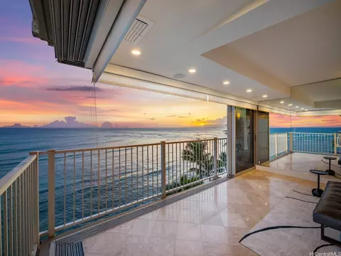 3015 Kalakaua Ave #901, Honolulu, HI 96815