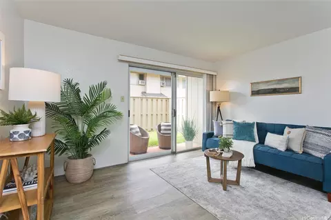 94-1139 Mopua Loop #J2, Waipahu, HI 96797