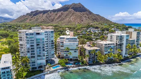 2979 Kalakaua Ave #505, Honolulu, HI 96815