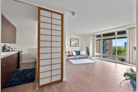 1519 Nuuanu Ave #1044, Honolulu, HI 96817