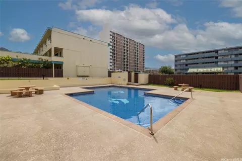 46-232 Kahuhipa St #B205, Kaneohe, HI 96744