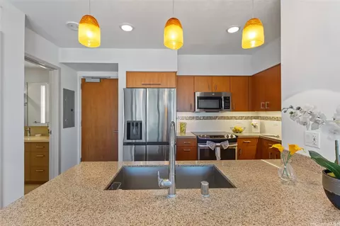 555 South St #2201, Honolulu, HI 96813
