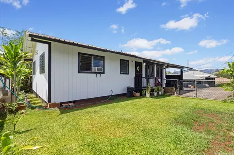 170 Hauola Ave #A, Wahiawa, HI 96786