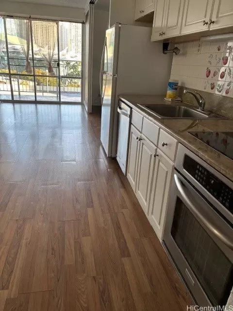 1655 Makaloa St #909, Honolulu, HI 96814