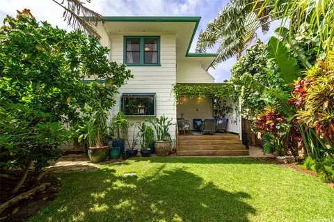 2633 Nahaku Pl # B, Honolulu, HI 96826
