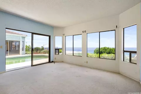 1918 Hawane Pl, Honolulu, HI 96821