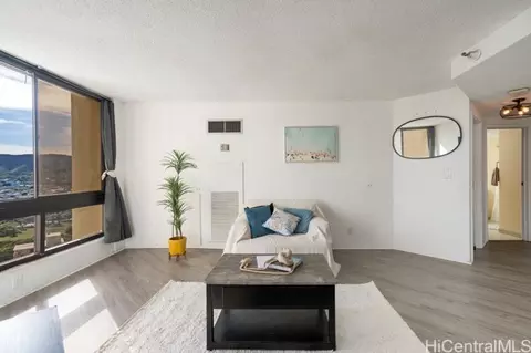 300 Wai Nani Way #1815, Honolulu, HI 96815