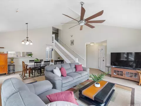 1549 Kanapuu Dr, Kailua, HI 96734
