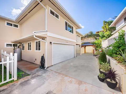 99-530 Halawa Hts Rd #A, Aiea, HI 96701
