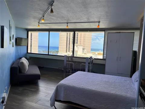 1700 Ala Moana Blvd #2001, Honolulu, HI 96815
