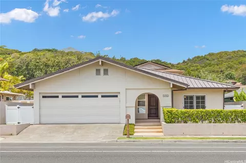 438 Keolu Dr, Kailua, HI 96734