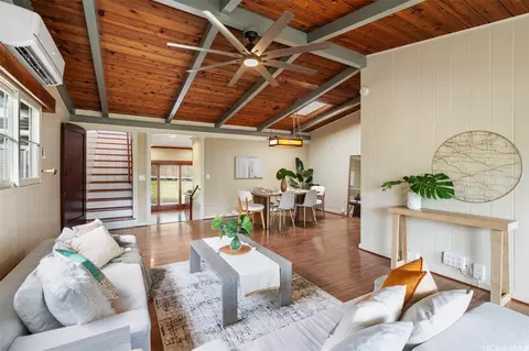 1371 Hele St, Kailua, HI 96734