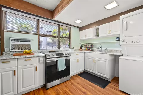 98-310 Kamehameha Hwy #224, Aiea, HI 96701
