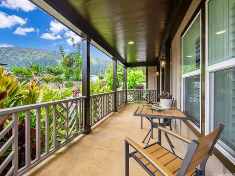 47-414 Ahuimanu Pl #B, Kaneohe, HI 96744