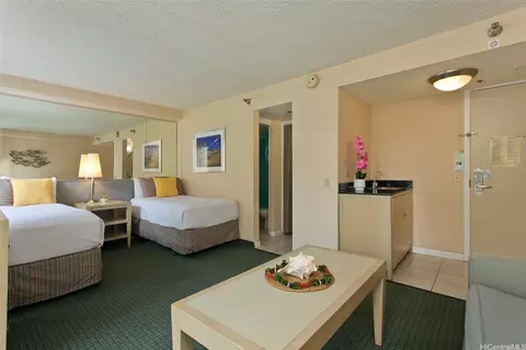 444 Kanekapolei St #705, Honolulu, HI 96815