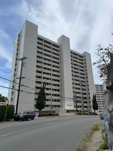 927 Prospect St #606, Honolulu, HI 96822