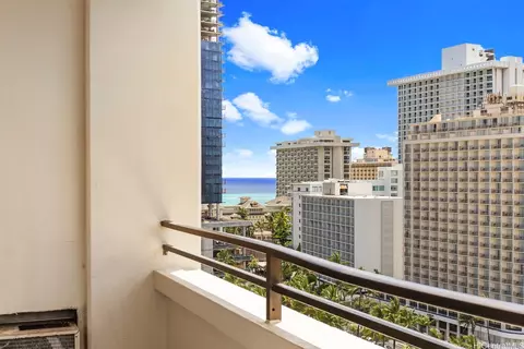 2410 Cleghorn St #1801, Honolulu, HI 96815