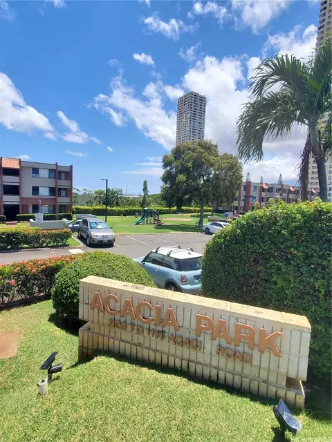 1111 Acacia Rd #328, Pearl City, HI 96782