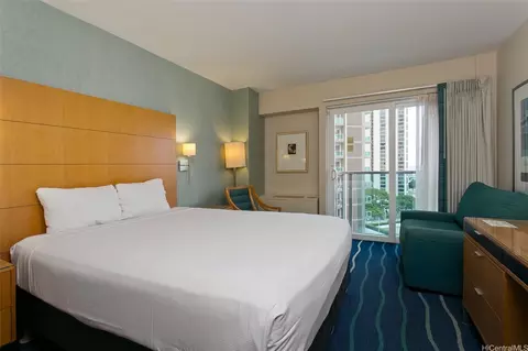 410 Atkinson Dr #958, Honolulu, HI 96814