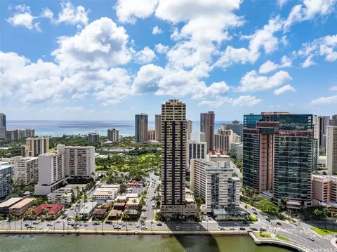 444 Niu St #2403, Honolulu, HI 96815