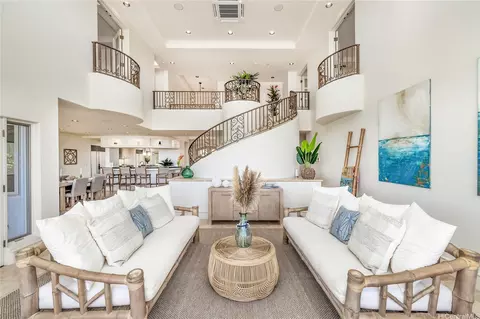 3857 Poka St, Honolulu, HI 96816