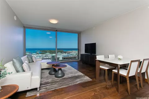 1555 Kapiolani Blvd #1205, Honolulu, HI 96814
