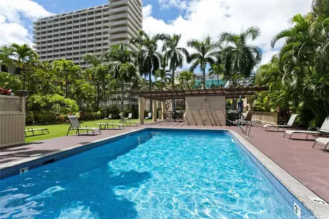 440 Olohana St #1705, Honolulu, HI 96815