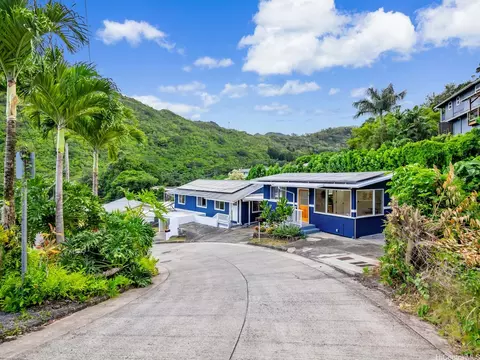 3634 Halekipa Pl, Honolulu, HI 96816