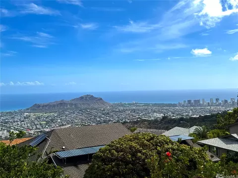 2266 Aha Niu Pl, Honolulu, HI 96821