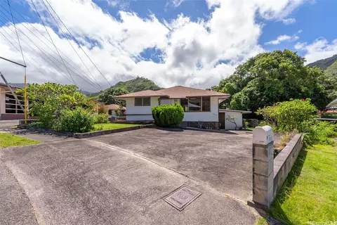 2237 Kauhana St, Honolulu, HI 96816
