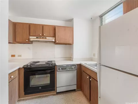 1160 Ala Napunani St #1407, Honolulu, HI 96818