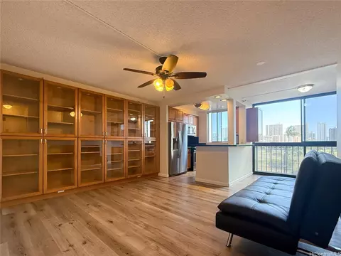 2916 Date St #6I, Honolulu, HI 96816