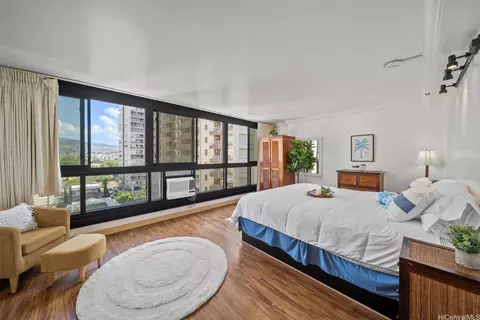 134 Kapahulu Ave #822, Honolulu, HI 96815