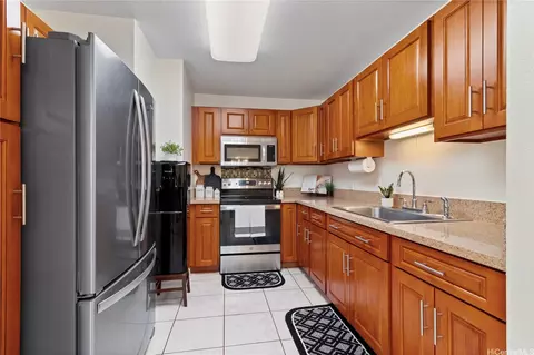 94-496 Kupuohi St #2102, Waipahu, HI 96797