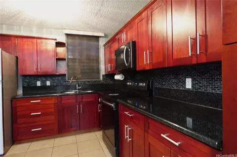 94-49 Waipahu St #314, Waipahu, HI 96797