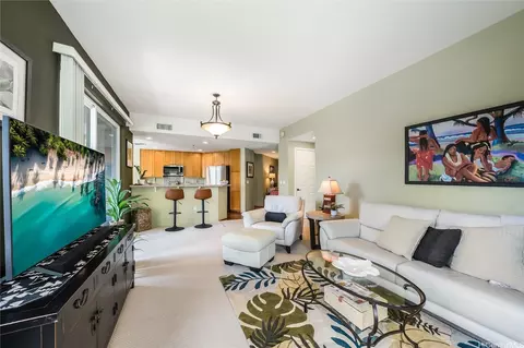 520 Lunalilo Home Rd #8224, Honolulu, HI 96825