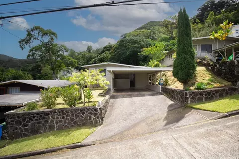 2410 Halenoho Pl, Honolulu, HI 96816