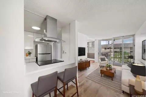 1535 Pensacola St #208, Honolulu, HI 96822