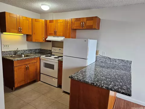 1560 Kanunu St #1222, Honolulu, HI 96814