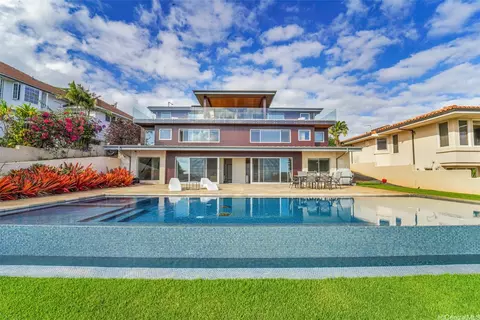 878 Puuikena Dr, Honolulu, HI 96821