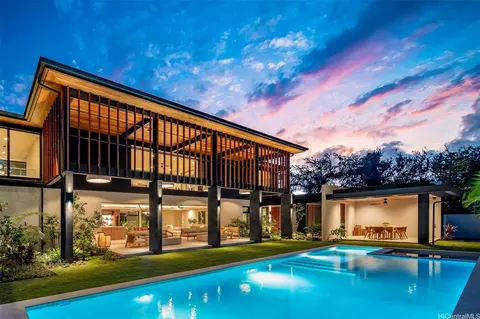 4543 Aukai Ave, Honolulu, HI 96816